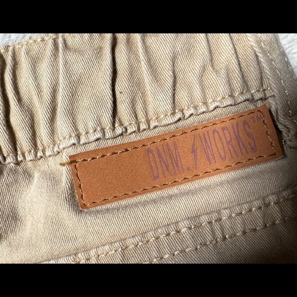 jeaniologie Boy’s Youth Large Khaki Cuffed Casual Jogger Pants, VGUC - Picture 5 of 6